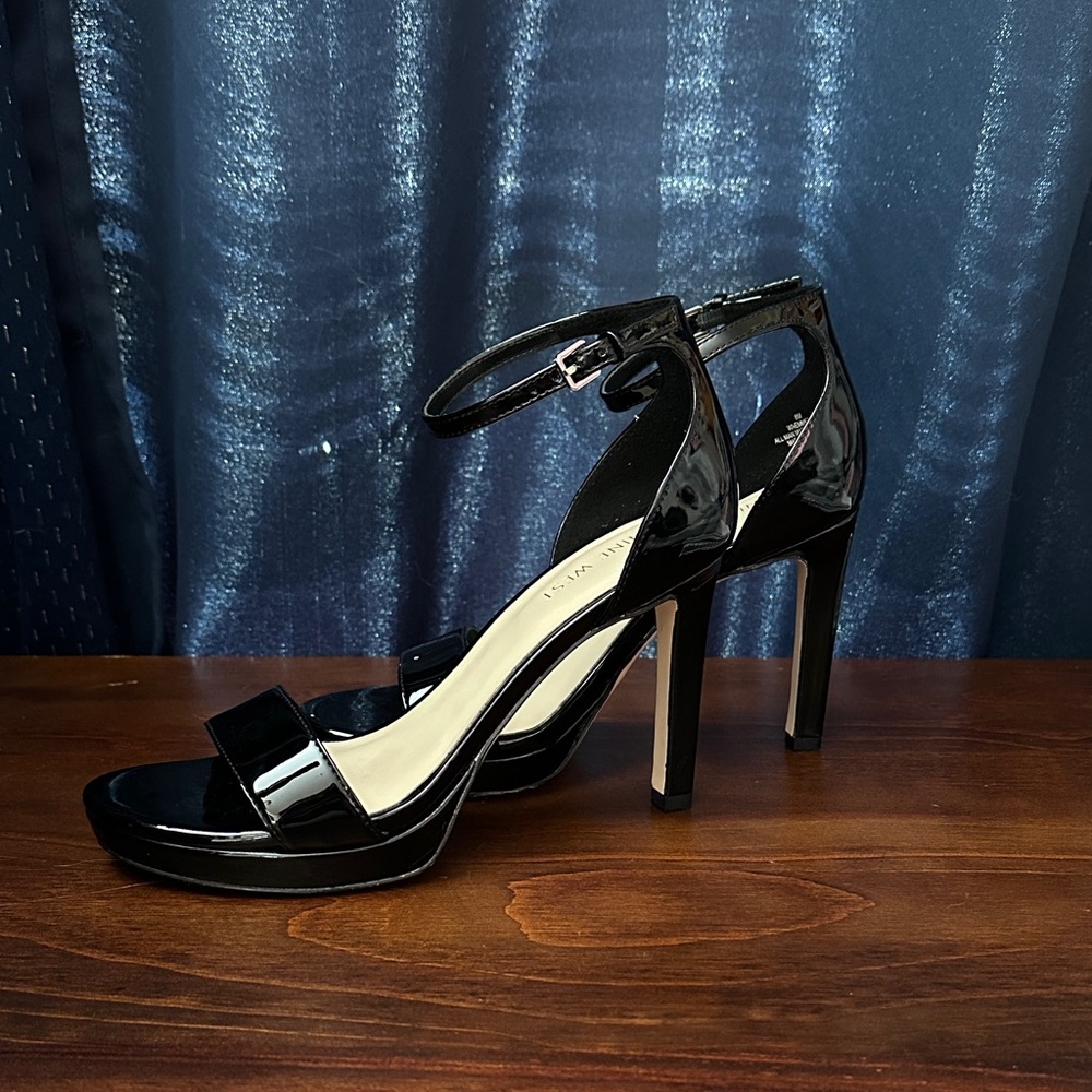 Nine West Black Patent Slingback Stiletto Heels - Picture 4 of 7